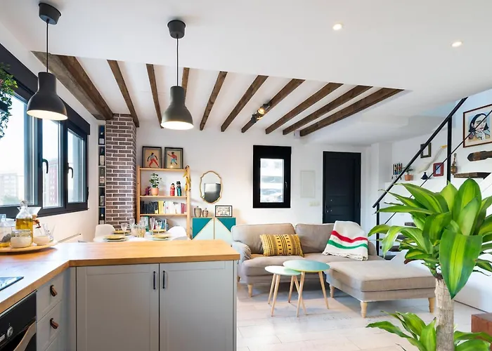 Duplex De Diseno Cerca De Riazor ア・コルーニャ